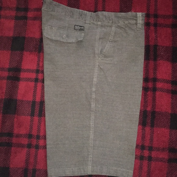 MENS shorts - Picture 3 of 4